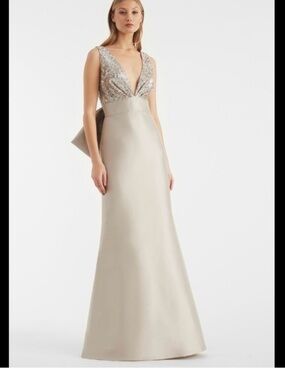SACHIN & BABI beige sparkly plunge neck bow Maxi cocktail dress